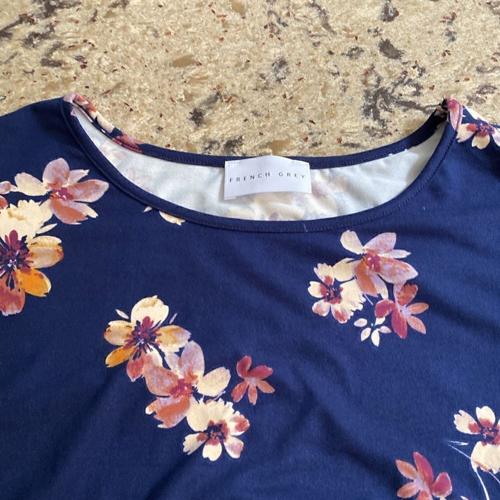 NWOT French Grey Floral Dress - Picture 5 of 6
